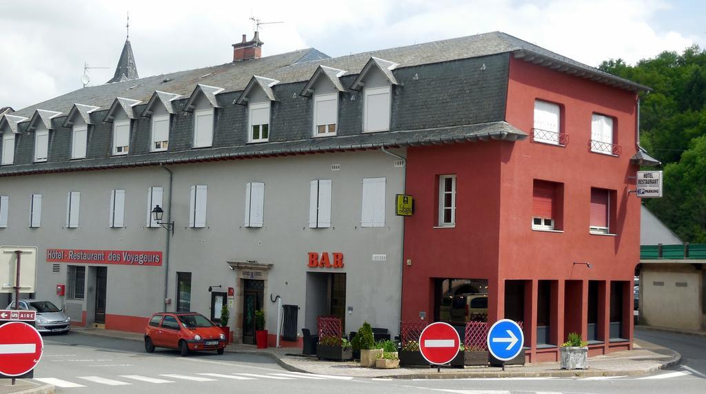 Logis Hotel Restaurant Des Voyageurs Pont-de-Salars Εξωτερικό φωτογραφία