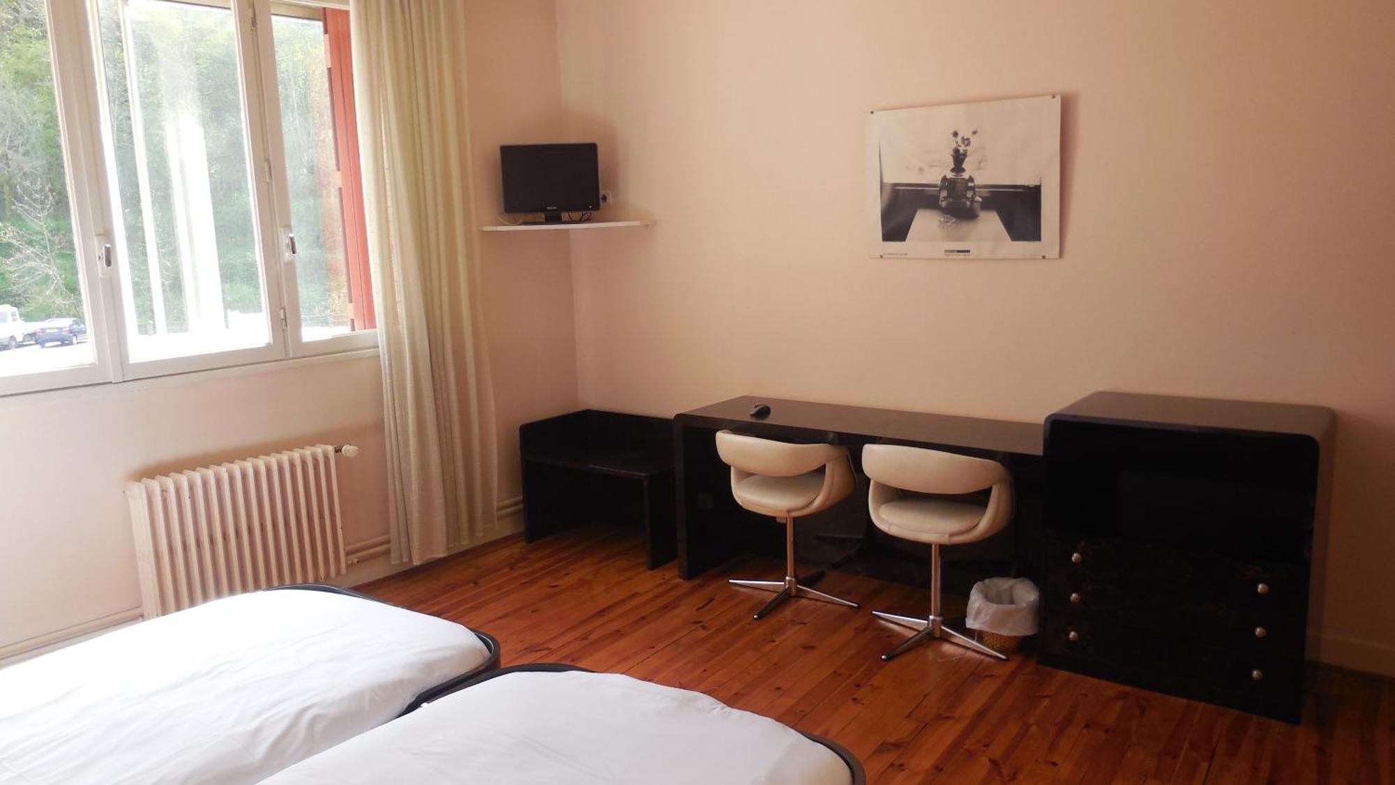 Logis Hotel Restaurant Des Voyageurs Pont-de-Salars Δωμάτιο φωτογραφία