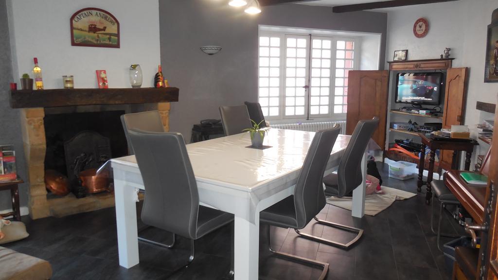 Logis Hotel Restaurant Des Voyageurs Pont-de-Salars Εξωτερικό φωτογραφία