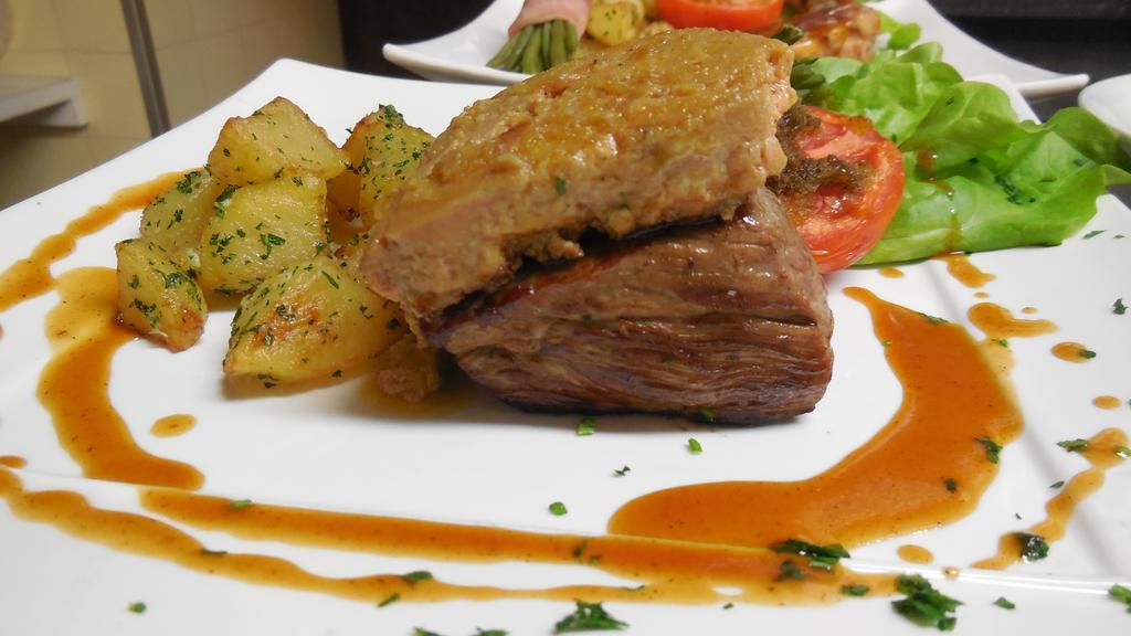 Logis Hotel Restaurant Des Voyageurs Pont-de-Salars Εξωτερικό φωτογραφία