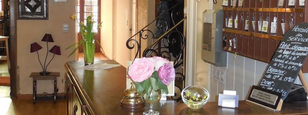 Logis Hotel Restaurant Des Voyageurs Pont-de-Salars Εξωτερικό φωτογραφία