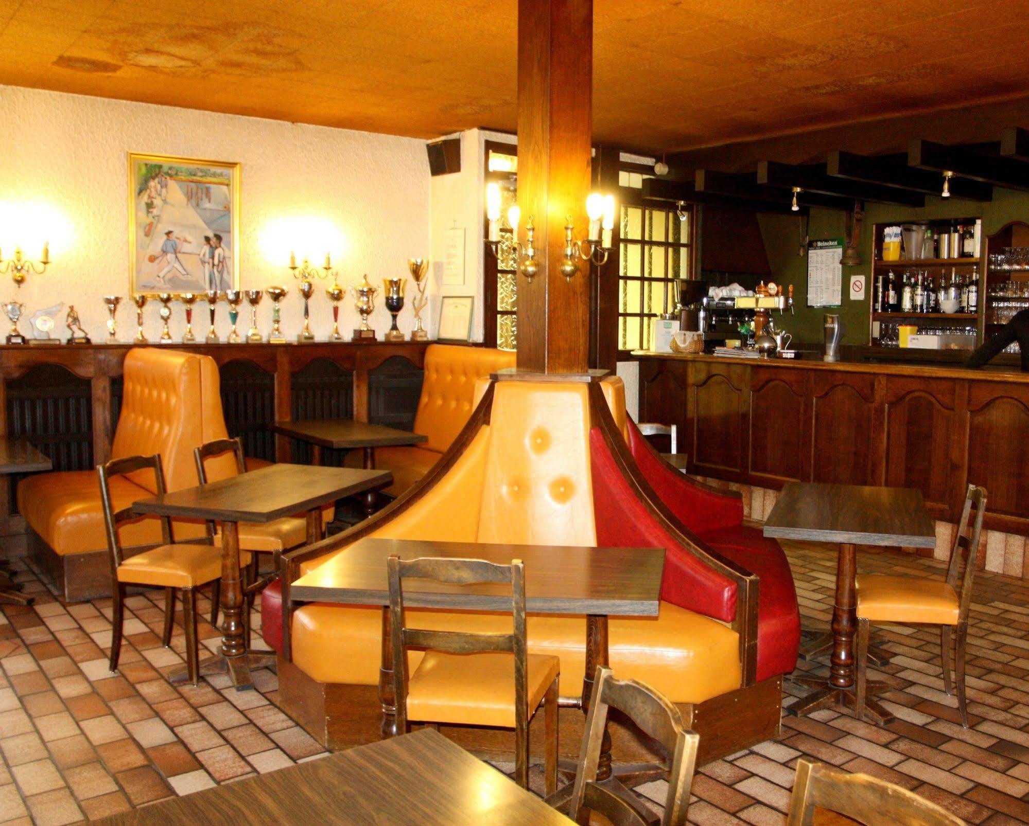 Logis Hotel Restaurant Des Voyageurs Pont-de-Salars Εξωτερικό φωτογραφία