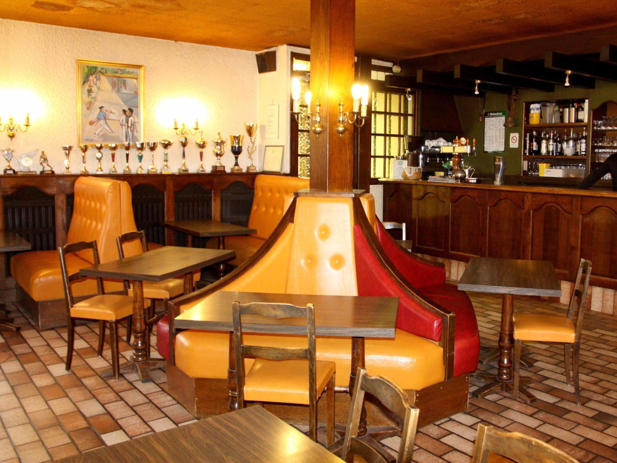Logis Hotel Restaurant Des Voyageurs Pont-de-Salars Εξωτερικό φωτογραφία