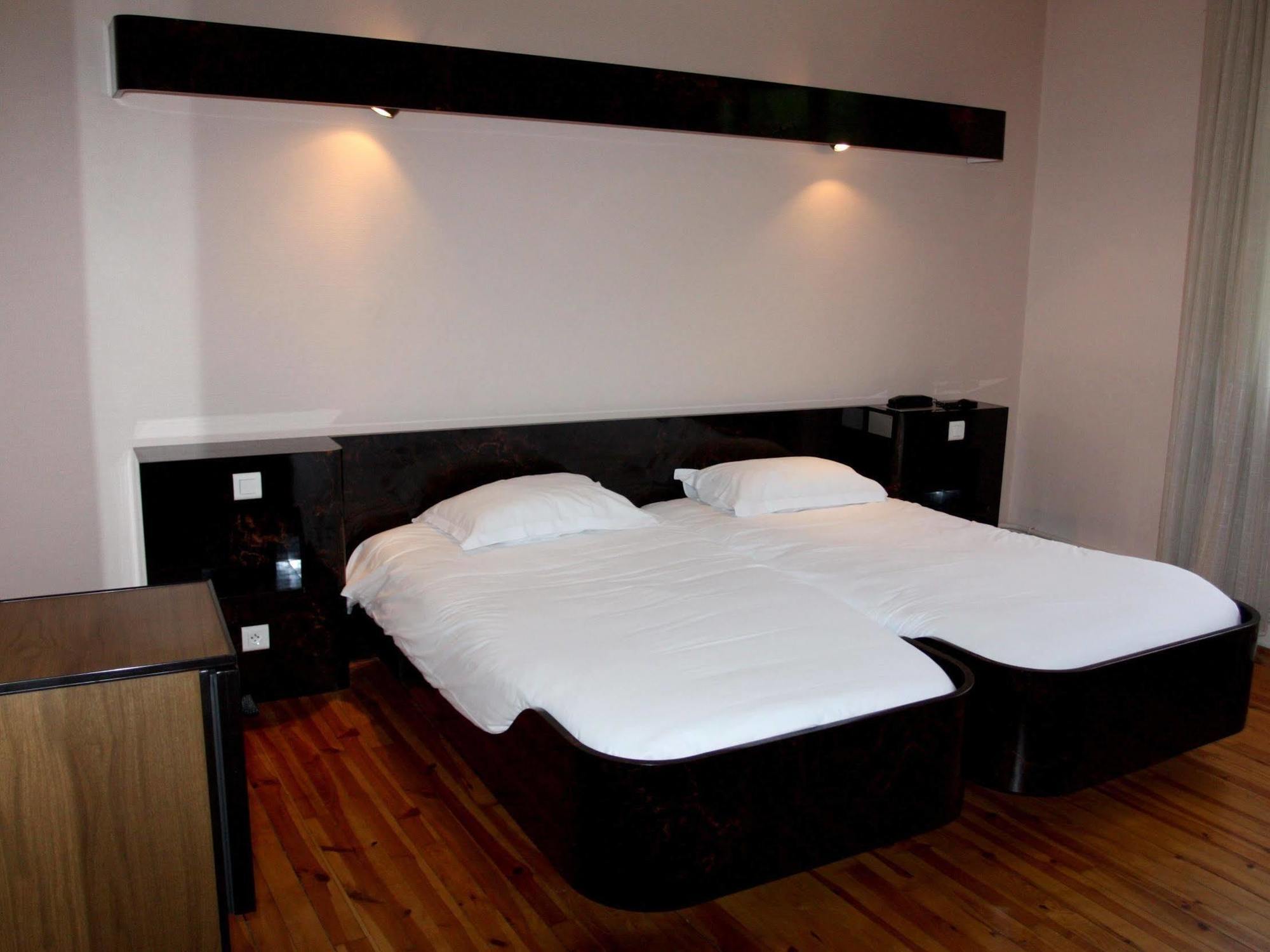 Logis Hotel Restaurant Des Voyageurs Pont-de-Salars Εξωτερικό φωτογραφία