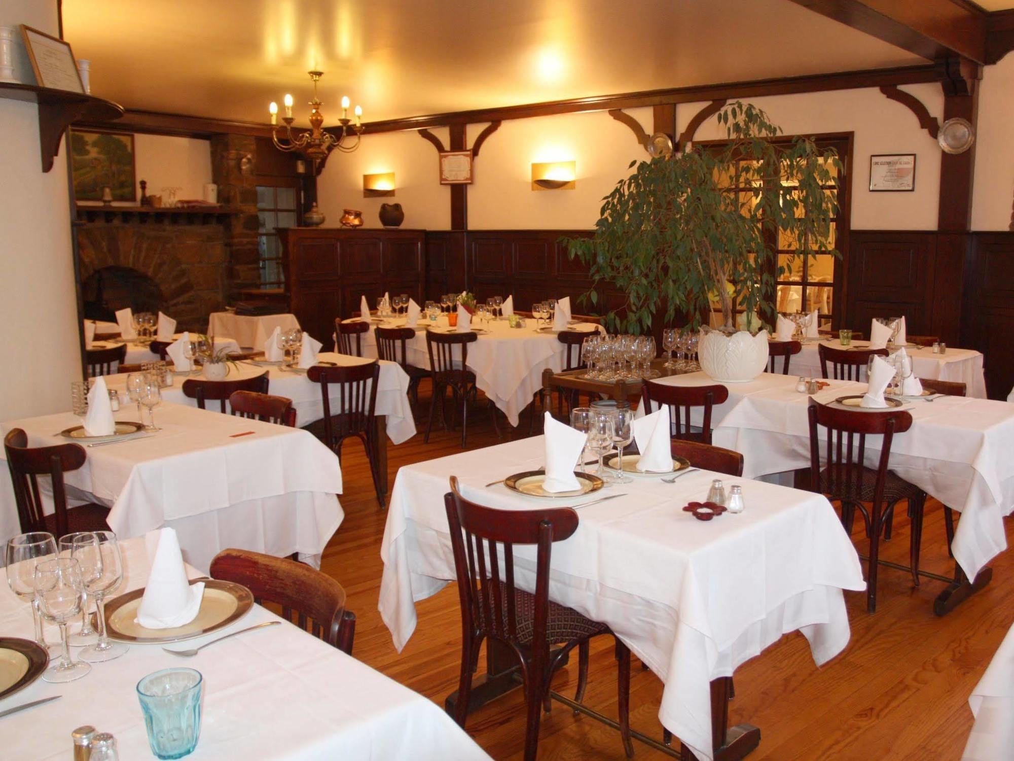 Logis Hotel Restaurant Des Voyageurs Pont-de-Salars Εξωτερικό φωτογραφία